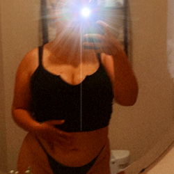 Amethyst - OnlyFans Model