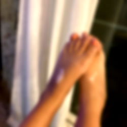 YAYA's OnlyFans Featuring Her Unique Foot Rub Technique