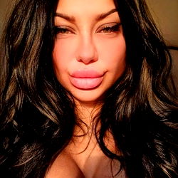 Kali✨ OnlyFans Model in Profile Photo