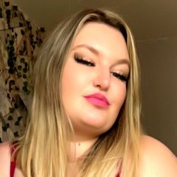 Model Sharing OnlyFans