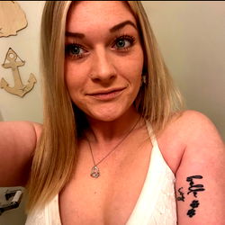 Hailey's OnlyFans Model Photoshoot