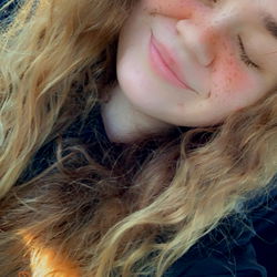 Annette - The OnlyFans Model