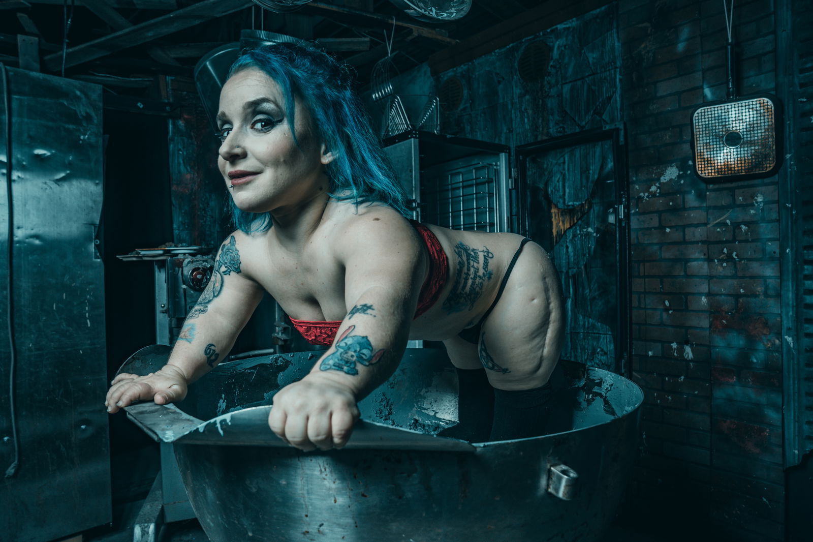 Midget Stripper xxx sassee Cassee free photo