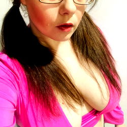 OnlyFans Natalie in Pink