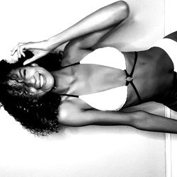 Simone, Model in Swimsuit