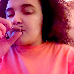 Shaaaeeelllaaa photo