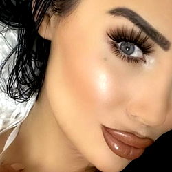 Miss Lisa FREE photo